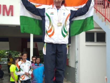 Shritiika Mahadik has three medals in Malaysia | ठाण्याच्या श्रृतिका महाडिक यांना मलेशियात तीन पदके