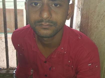 Deportation violation, knife-wielding detainee | हद्दपारीचे उल्लंघन, चाकू घेऊन फिरणारा ताब्यात