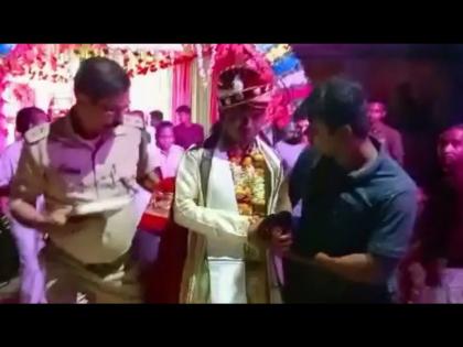 Police arrested groom from marriage mandap in Odisha | नवरदेवाला लग्न मंडपातून उचलून घेऊन गेले पोलीस, जाणून घ्या कारण...