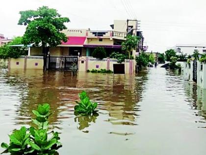 Hanuman Lake 'Overflow' | तुमसरातील हनुमान तलाव ‘ओव्हरफ्लो’