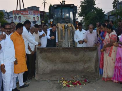 Shiv Sena betrayed power | सत्तेसाठी शिवसेनेने विश्वासघात केला Shiv Sena betrayed power | सत्तेसाठी शिवसेनेने विश्वासघात केला