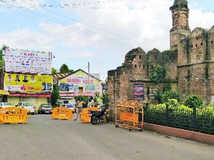 Spontaneous response to lockdown | लॉकडाऊनला उत्स्फूर्त प्रतिसाद Spontaneous response to lockdown | लॉकडाऊनला उत्स्फूर्त प्रतिसाद