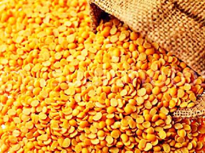 The price of essential grains in the shops is of tur dal | स्वस्त धान्य दुकानातील तूर डाळ महागली