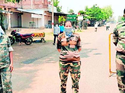 Duty in hot weather | रणरणत्या उन्हात ही रणरागिणी कर्तव्यदक्ष