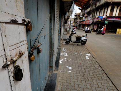 Strict lockdown in the fall | गिरणारेत कडकडीत लॉकडाऊन