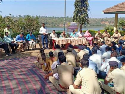 Toranmala Sabha for collective forest land development | सामूहिक वनहक्क जमिनीच्या विकासासाठी तोरणमाळला सभा
