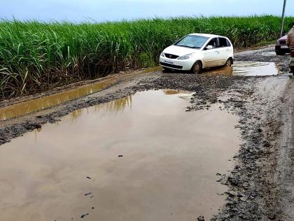 The widening of the road from coal to light was fatal | कोळदा ते प्रकाशा रस्ता रुंदीकरण झाले जीवघेणे The widening of the road from coal to light was fatal | कोळदा ते प्रकाशा रस्ता रुंदीकरण झाले जीवघेणे