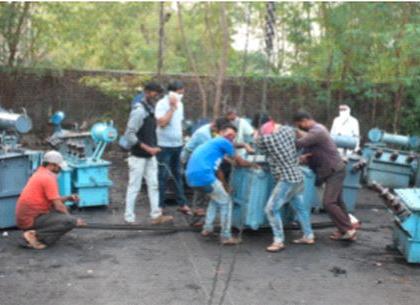 The damaged transformer on the farm is found after seven days | शेतशिवारातील बिघाड झालेला ट्रान्सफार्मर मिळतो सात दिवसांनी