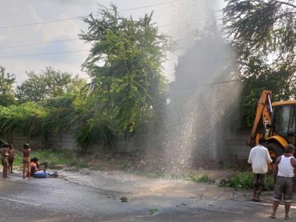 Thousands of liters of water wasted in Phulenagar in Panchavati area | पंचवटी परिसरात फुलेनगरला हजारो लिटर पाण्याचा अपव्यय