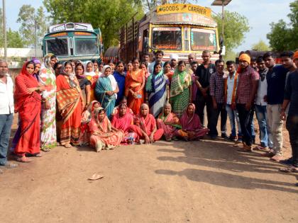 Parbhani: Water tanker blocked by Balasinagar residents | परभणी : बालाजीनगरवासियांनी अडविले पाण्याचे टँकर