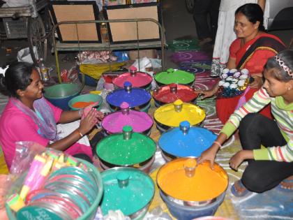 Sellers' bust by Diwali rains | दिवाळीतील पावसाने विक्रेत्यांचे दिवाळे