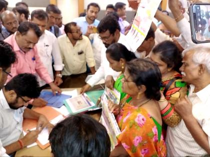 Aruna project victims sing in front of Water Resources Minister | जलसंपदा राज्यमंत्र्यांसमोर अरुणा प्रकल्पग्रस्तांचे गाऱ्हाणे