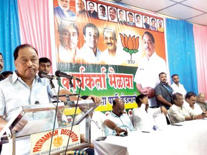 Don't let the ruling party sit healthy: Narayan Rane | सत्ताधाऱ्यांना स्वस्थ बसू देणार नाही  : नारायण राणे