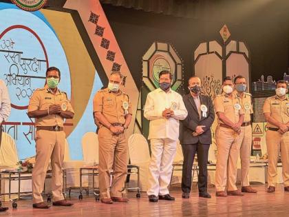 One victim in an accident every four minutes is a matter of concern - Eknath Shinde | दर चार मिनिटांमध्ये अपघातात एकाचा बळी ही चिंतेची बाब- एकनाथ शिंदे