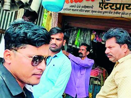 Seal leaked to property holders | मालमत्ताधारकांच्या गाळ्यांना लावले सील