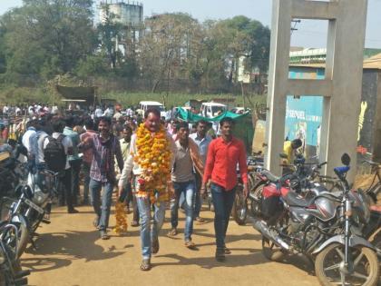 Counting begins in Bhandara district; Large crowd to hear the results | Maharashtra Grampanchayat Election; भंडारा जिल्ह्यात मतमोजणीला प्रारंभ; काँग्रेसचा झेंडा फडकला