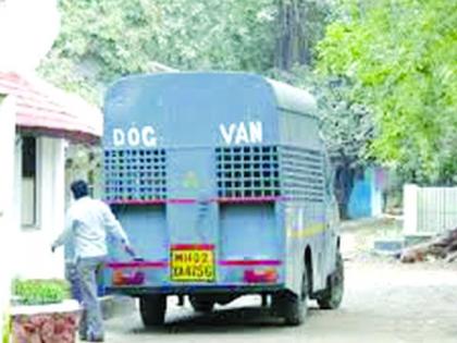 To control dogs, 'Dog van' in every zone of Nagpur | कुत्र्यांवर नियंत्रणासाठी नागपुरात प्रत्येक झोनमध्ये ‘डॉग व्हॅन’