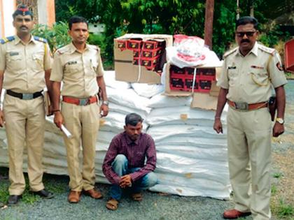 21 lakh worth of fragrant tobacco seized | २१ लाख रुपयांचा सुगंधित तंबाखू जप्त