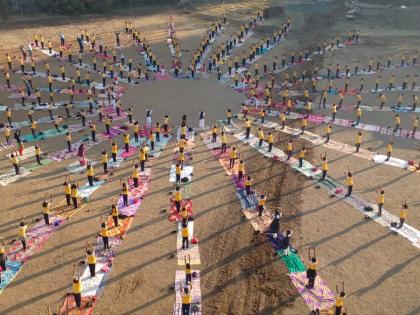  The spontaneous participation of student teachers in the collective sunshine | सामूहिक सूर्यनमस्कारात विद्यार्थी शिक्षकांचा उत्स्फुर्त सहभाग