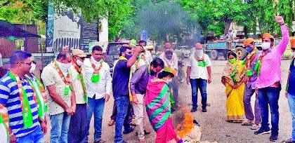 Protest against Chinese attack on Malegaon, Satana, Ozar | चीनच्या हल्ल्याचा मालेगाव, सटाणा, ओझरला निषेध