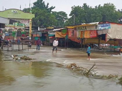 Chalisgaon was flooded by the hilly river | चाळीसगावला डोंगरी नदीला पूर