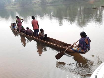 Salute to women in Gadchiroli district | दुर्गम भागातल्या आदिवासी महिलांच्या हिंमतीला सलाम