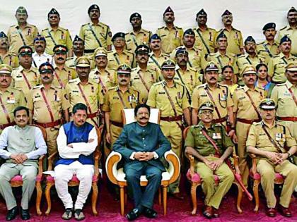 Gallantry Medal of eight police officers in Gadchiroli | गडचिरोलीच्या आठ पोलिसांना शौर्यपदक