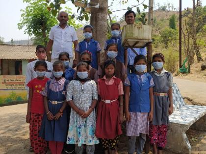 The chimpanzees of the ashram school quenched the thirst of the mute souls | आश्रमशाळेच्या चिमूकल्यांनी भागविली मुक्या जीवांची तहान