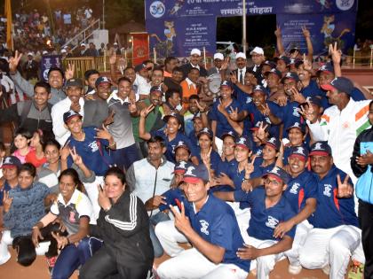 Nasik gramala Sanghika winner in Nashik Regional Police Sports Competition | नाशिक परीक्षेत्रिय पोलीस क्रीडा स्पर्धेत नाशिक ग्रामीणला सांघिक विजेतेपद