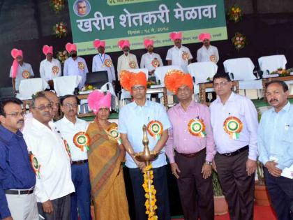 Kharif Melava at Vasantrao Naik Marathwada Agricultural University: Young Farmers should take the lead for Agricultural Mechanics - Surendranath Rathod | वसंतराव नाईक मराठवाडा कृषी विद्यापीठात खरीप मेळावा: कृषी यांत्रिकीकरणासाठी युवा शेतकऱ्यांनी पुढाकार घ्यावा -नरेंद्रसिंह राठोड