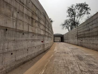 Darkness in the tunnel connecting the ZTC area, the possibility of an accident | झेडटीसी परिसराला जोडणाऱ्या बोगद्यात अंधार,  अपघाताची शक्यता