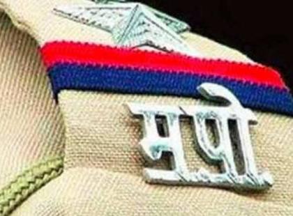 Punishment of 11 persons from senior police inspector to constable for withholding salary increment | वरिष्ठ पोलीस निरीक्षक ते कॉस्टेबल अशा ११ जणांना वेतनवाढ रोखण्याची शिक्षा