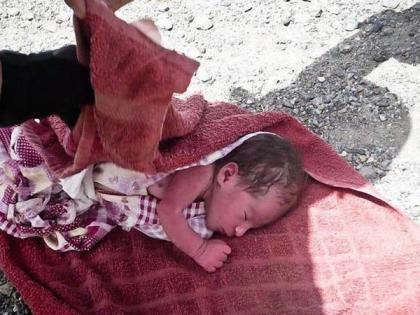 An infant girl was found near a car in Nagpur | नागपुरात नवजात बालिकेला कारजवळ सोडले