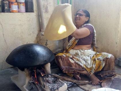 Aakhaji-Sasuravashin festival in Khandesh! | खान्देशातील आखाजी- सासुरवाशीणींचा सण!