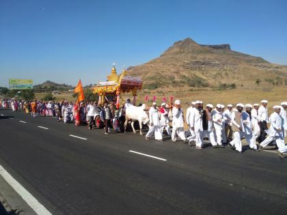    Departure from Nandurvadi to Jambakeshwar | नांदूरवैद्य ते ञ्यंबकेश्वर पायी दिंडीचे प्रस्थान