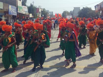 Celebrating Shiv Jayanti in Partur city | परतूर शहरात शिवजयंती साजरी