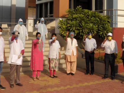 The district was immediately coronated | जिल्हा झाला तुर्त कोरोनामुक्त The district was immediately coronated | जिल्हा झाला तुर्त कोरोनामुक्त