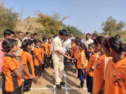 School sports competition at Malpada Center at Nimbipada | निंबीपाडा येथे मालपाडा केंद्राच्या शालेय क्रीडा स्पर्धा School sports competition at Malpada Center at Nimbipada | निंबीपाडा येथे मालपाडा केंद्राच्या शालेय क्रीडा स्पर्धा