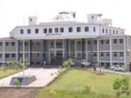 Four for GP and Rs. Three million spending limit for | जि.प.साठी चार तर पं.स. साठी तीन लाख खर्च मर्यादा