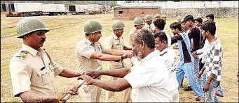 Demonstration of riot control in Wadalagaon | वडाळागावात दंगल नियंत्रणाचे प्रात्यक्षिक