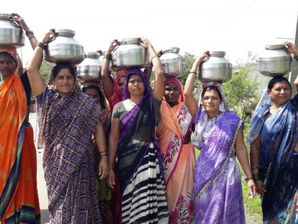  Bless God for the rain of women | महिलांचे पावसासाठी देवाला साकडे