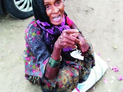 Leki refused, the neighbor saved; 90-year-old grandmother overcomes corona | लेकीनं नाकारलं, शेजारणीनं तारलं; ९० वर्षाच्या आजीची कोरोनावर मात