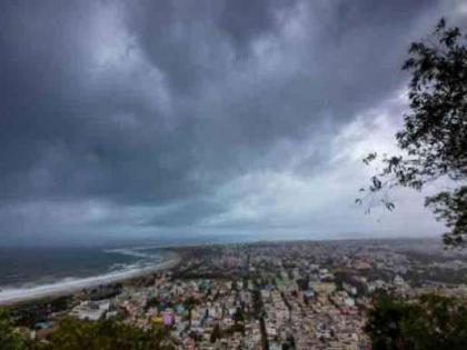 Due to 'fun' The possibility of light rain in Mumbai | ‘फनी’मुळे दाहकता ओसरतेय; मुंबईत हलक्या पावसाची शक्यता