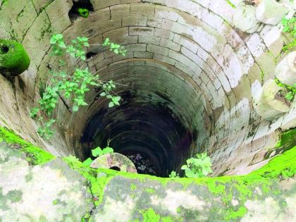 British-era wells quench camp thirst for 140 years! | ब्रिटिशकालीन विहिरींनी १४० वर्षे भागविली छावणीची तहान !