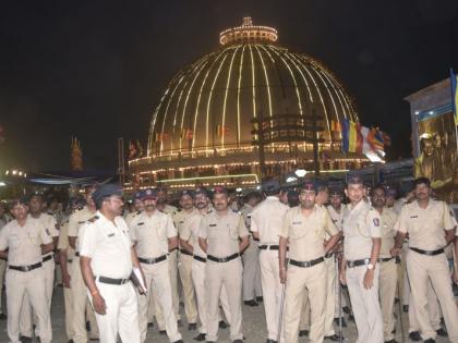 Nagpur police pay unique greetings to Babasaheb Ambedkar | डॉ. बाबासाहेब आंबेडकरांना ‘खाकी’चे अनोखे अभिवादन