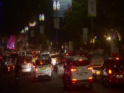 On the occasion of G-20, the city is decorated, the roads are also bright; But the traffic was 'as it was' | जी-२० च्या निमित्ताने शहर सजले, रस्तेही चकाचक; ट्रॅफिक मात्र 'जैसे थे'च