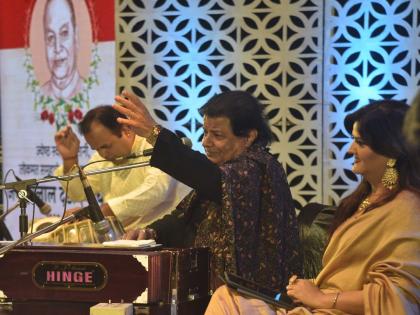 Chalte Chalte Mere Ye Geet Yaad Rakna..! Anup Jalota pays 'Swaranjali' to Jawaharlal Darda on the occasion of birth centenary | चलते चलते मेरे ये गीत याद रखना..! अनुप जलोटा यांनी जन्मशताब्दीच्या पर्वावर जवाहरलाल दर्डा यांना वाहिली ‘स्वरांजली’