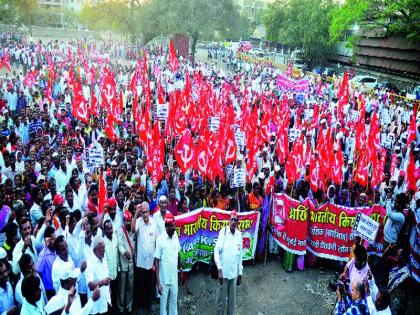  'Red storm' in city | शहरात घोंगावले ‘लाल वादळ’