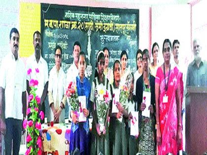 Felicitated students of scholarship examination | शिष्यवृत्ती परीक्षेतील विद्यार्थ्यांचा सत्कार