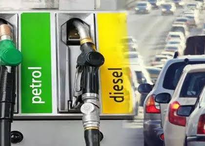 Eleven times increase in fuel prices between May 4 and 21; Simple petrol reached 99 rupees | ४ ते २१ मे दरम्यान इंधन दरात तब्बल ११ वेळा वाढ; साधे पेट्रोल पोहचले ९९ रुपयांवर